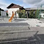 Apartmaji Karbic *