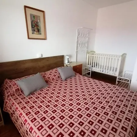 Apartmaji Karbic Apartment *