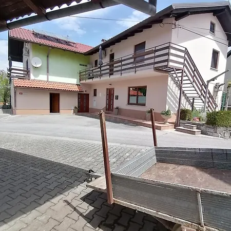 Apartmaji Karbic * Postojna