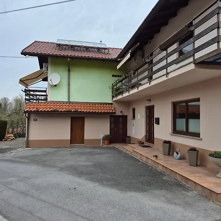 شقة Apartmaji Karbic *