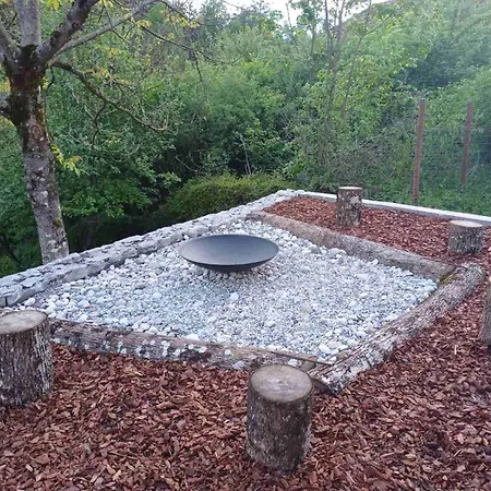 Apartmaji Karbic Apartament *