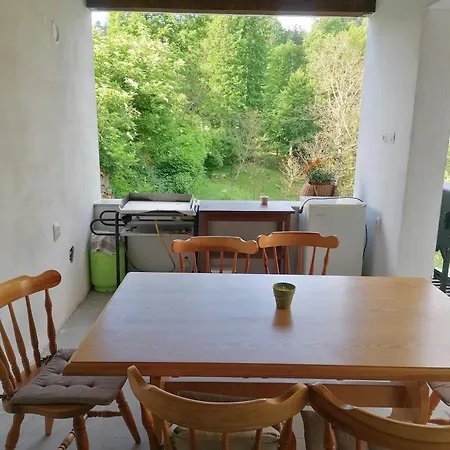 Apartmaji Karbic Apartman