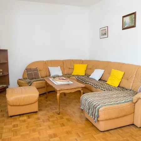 Apartmaji Karbic Postojna