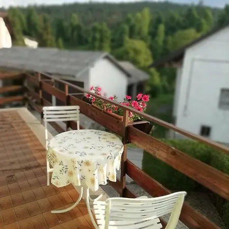 Apartment Apartmaji Karbic Postojna