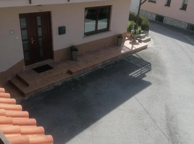 Apartmaji Karbic * Postojna